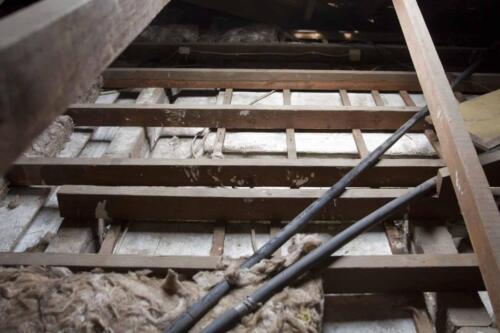 005 02 Insulvac -  Insulation Removal